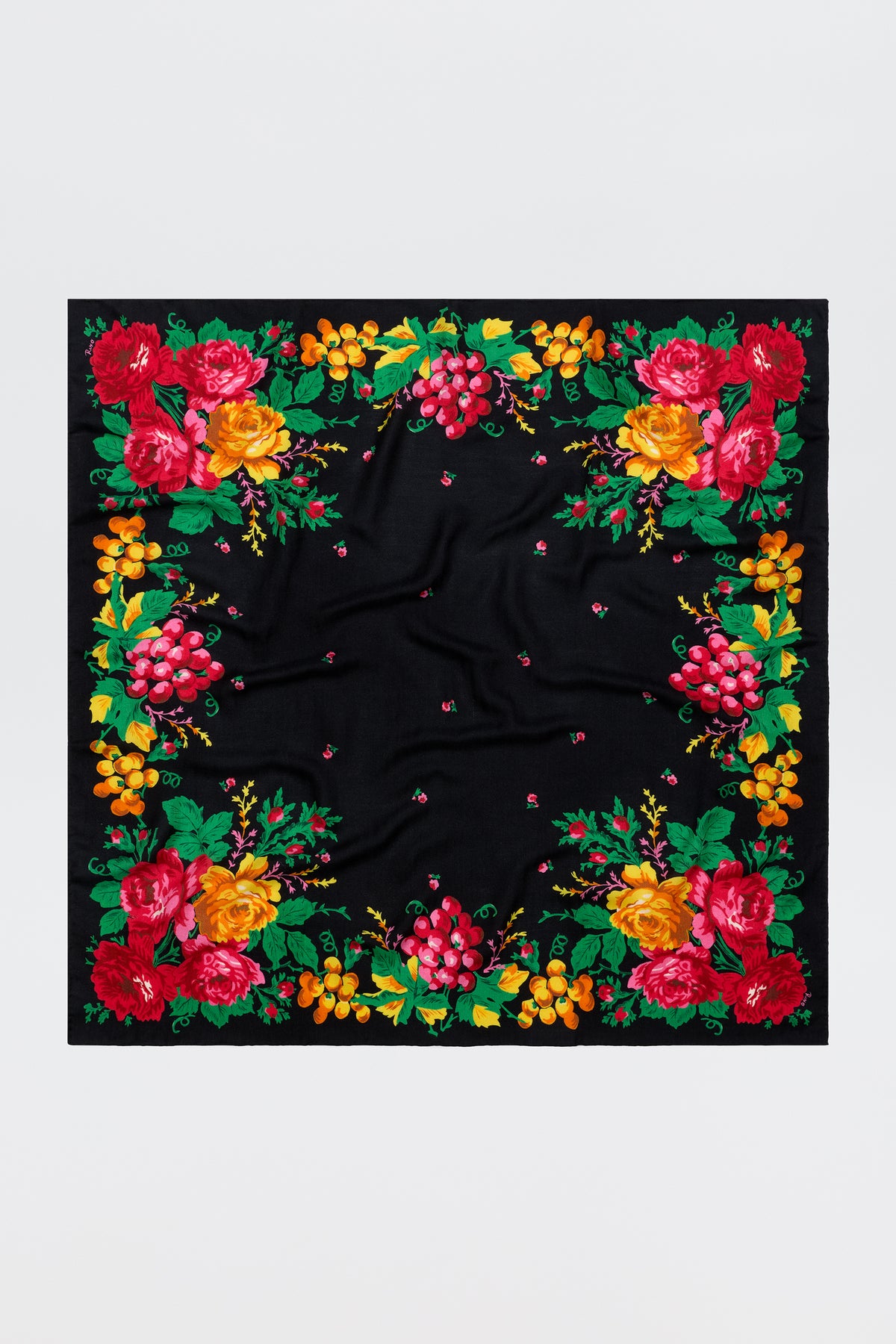 Elianna  -  Rosette Black
